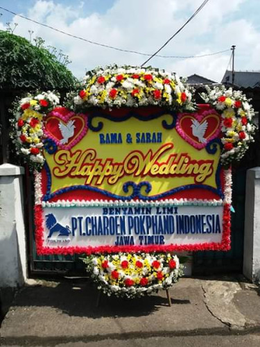 Karangan Bunga Pernikahan  di Sikka