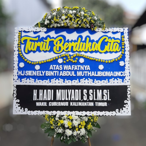 Karangan Bunga Duka  di Sikka